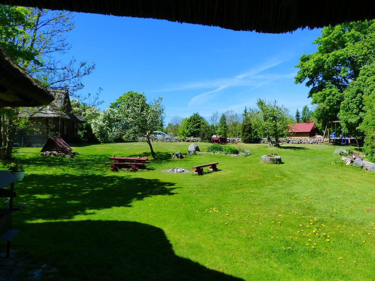 Toomalouka Tourist Farm Hotel Ngoại thất bức ảnh